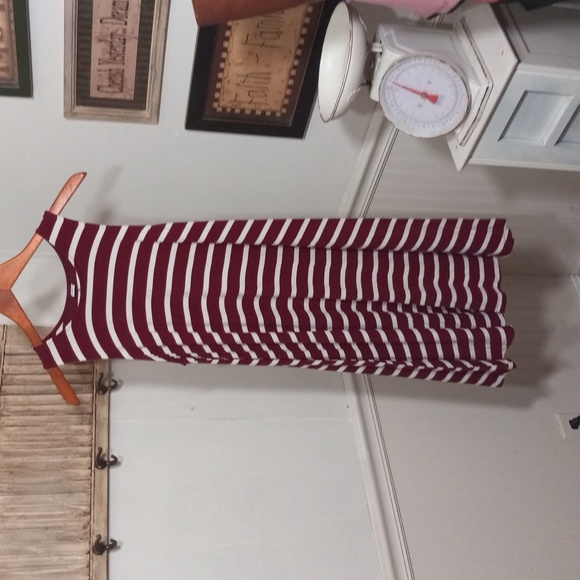 Old Navy Dresses & Skirts - 🟢8oz (85) old navy  red ,white striped  swing dress